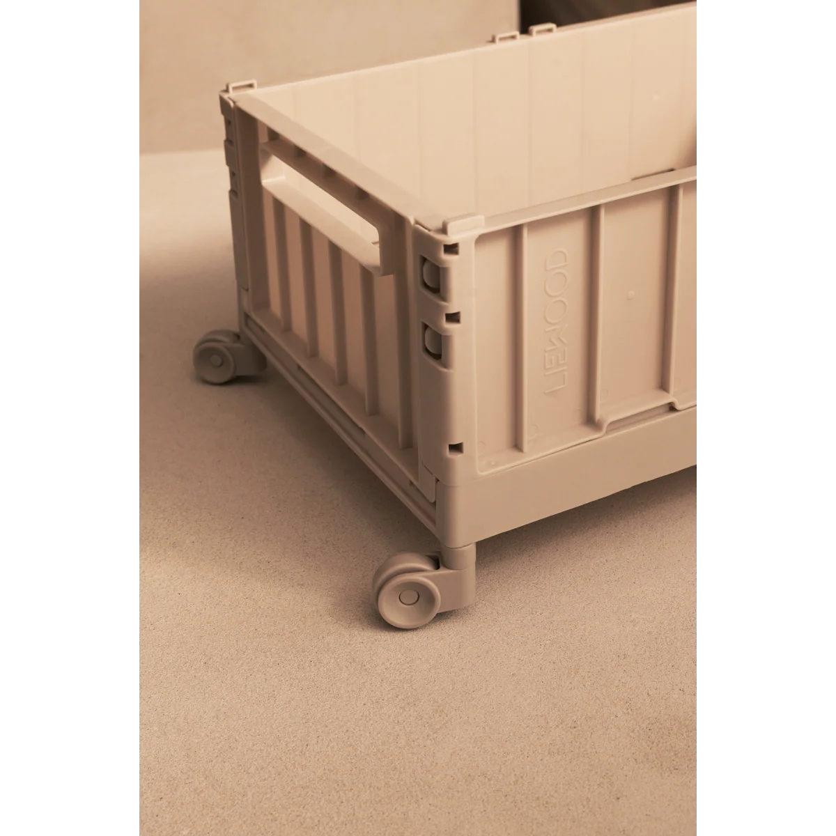 WESTON Aufbewahrungsbox mit Rädern Medium - Sandy - Image 4
